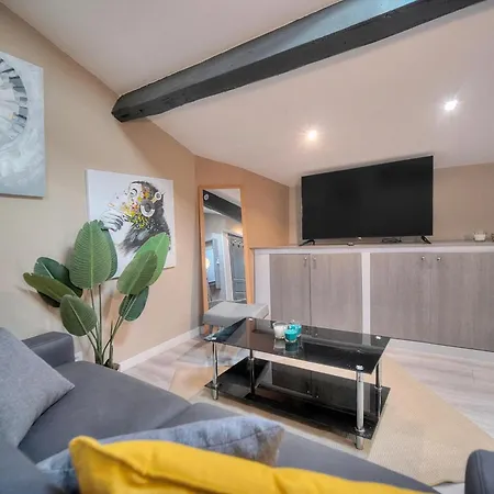 Frgk - Entire Building Center Apartman
